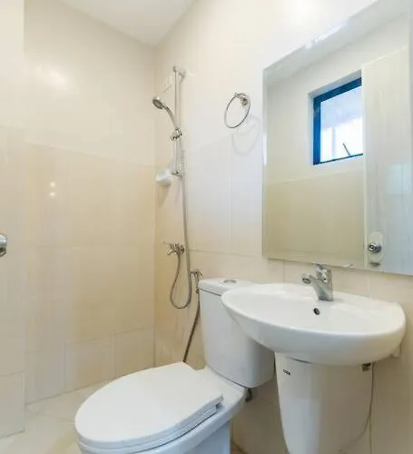 Apartment Entire 3br Furnished House Near Cebu It Park With Parking, Fast Wifi, Netflix And