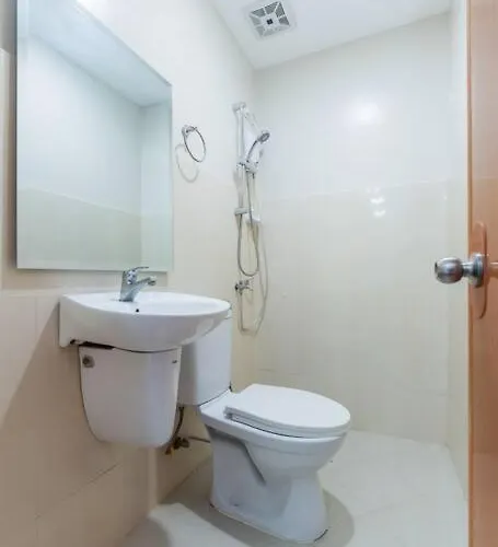 Apartment Entire 3br Furnished House Near Cebu It Park With Parking, Fast Wifi, Netflix And Nawanao