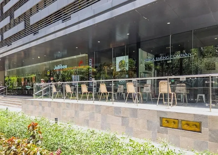 Entire 3br Furnished House Near Cebu It Park With Parking, Fast Wifi, Netflix And Apartment *