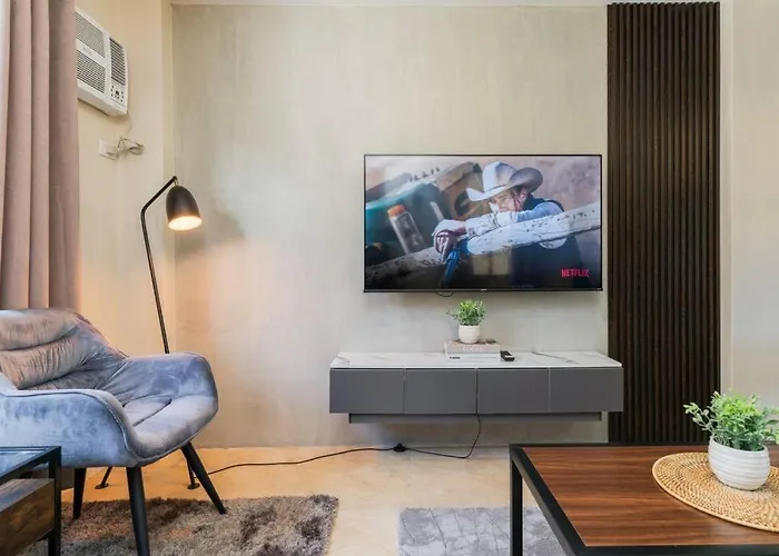 Entire 3br Furnished House Near Cebu It Park With Parking, Fast Wifi, Netflix And *